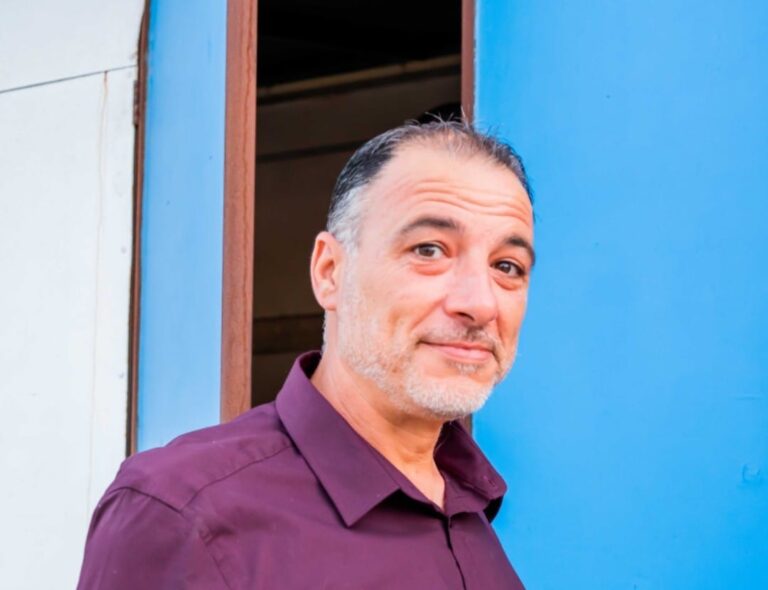 גיא יוחאי-רוטמן - עובד סוציאלי ומטפל רגשי